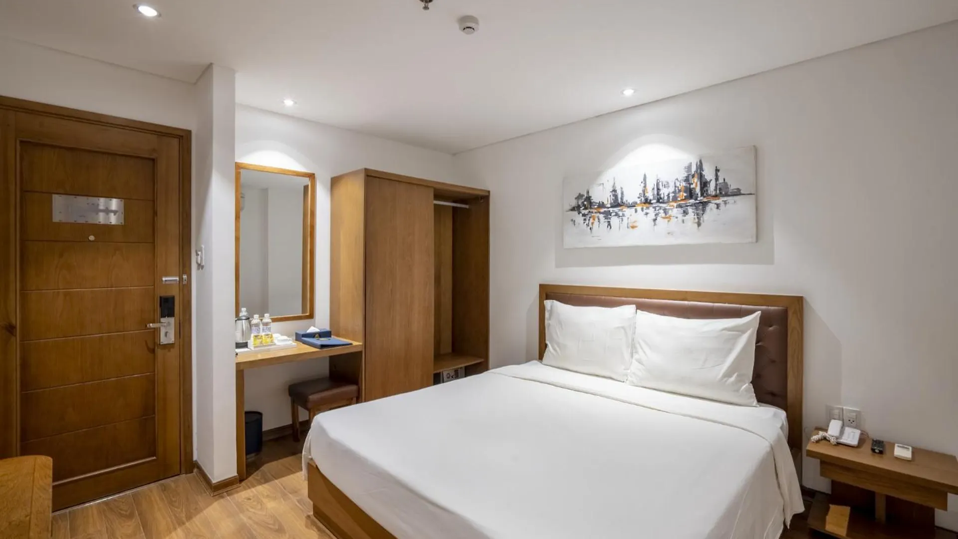 Hai Trieu Hotel Дананг 4*,  Вьетнам